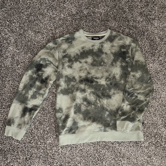 RSQ Tie-Dye Crew Neck - Picture 2 of 4